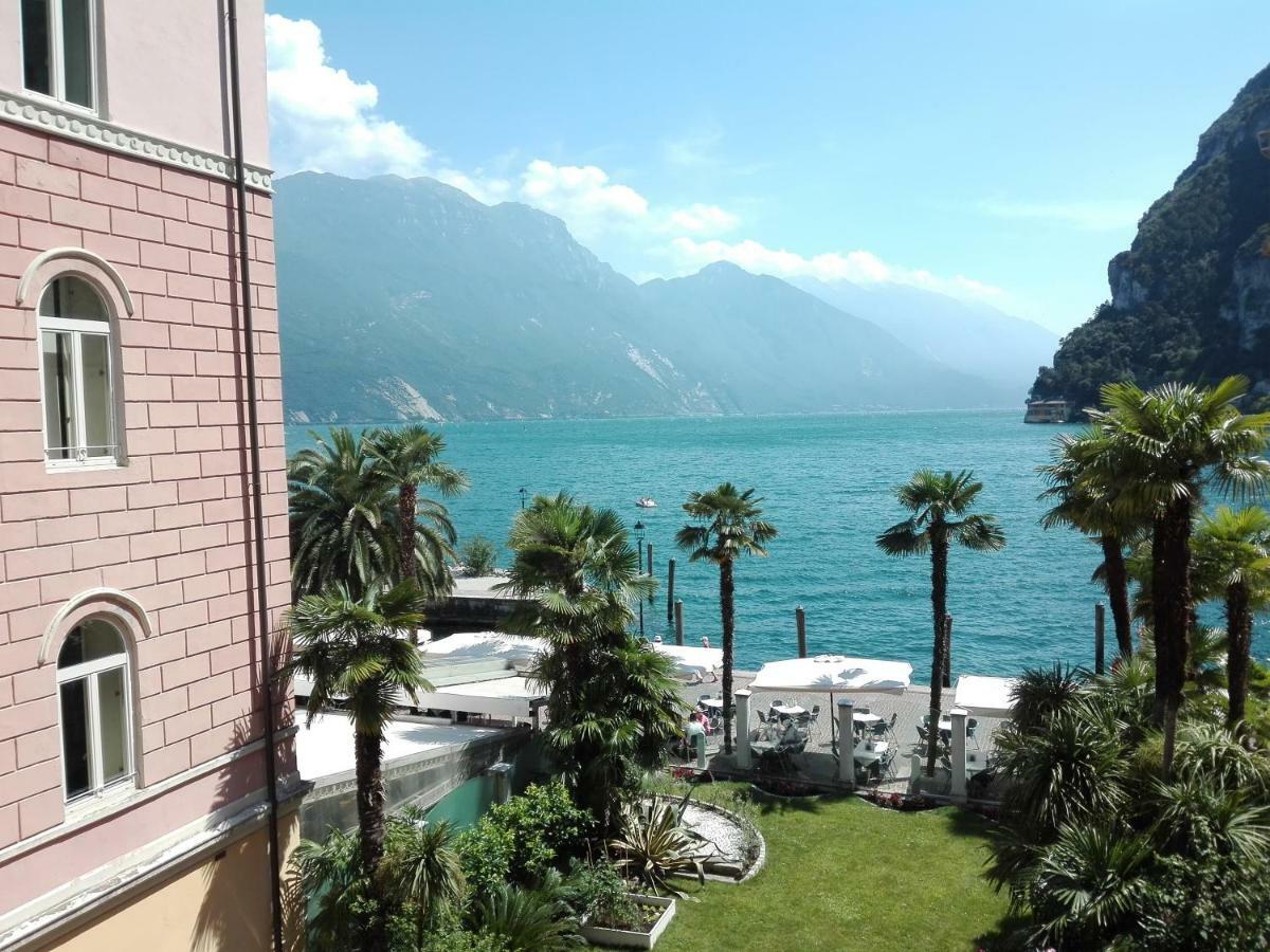 Queen Of The Lake Apartment Riva del Garda Ngoại thất bức ảnh